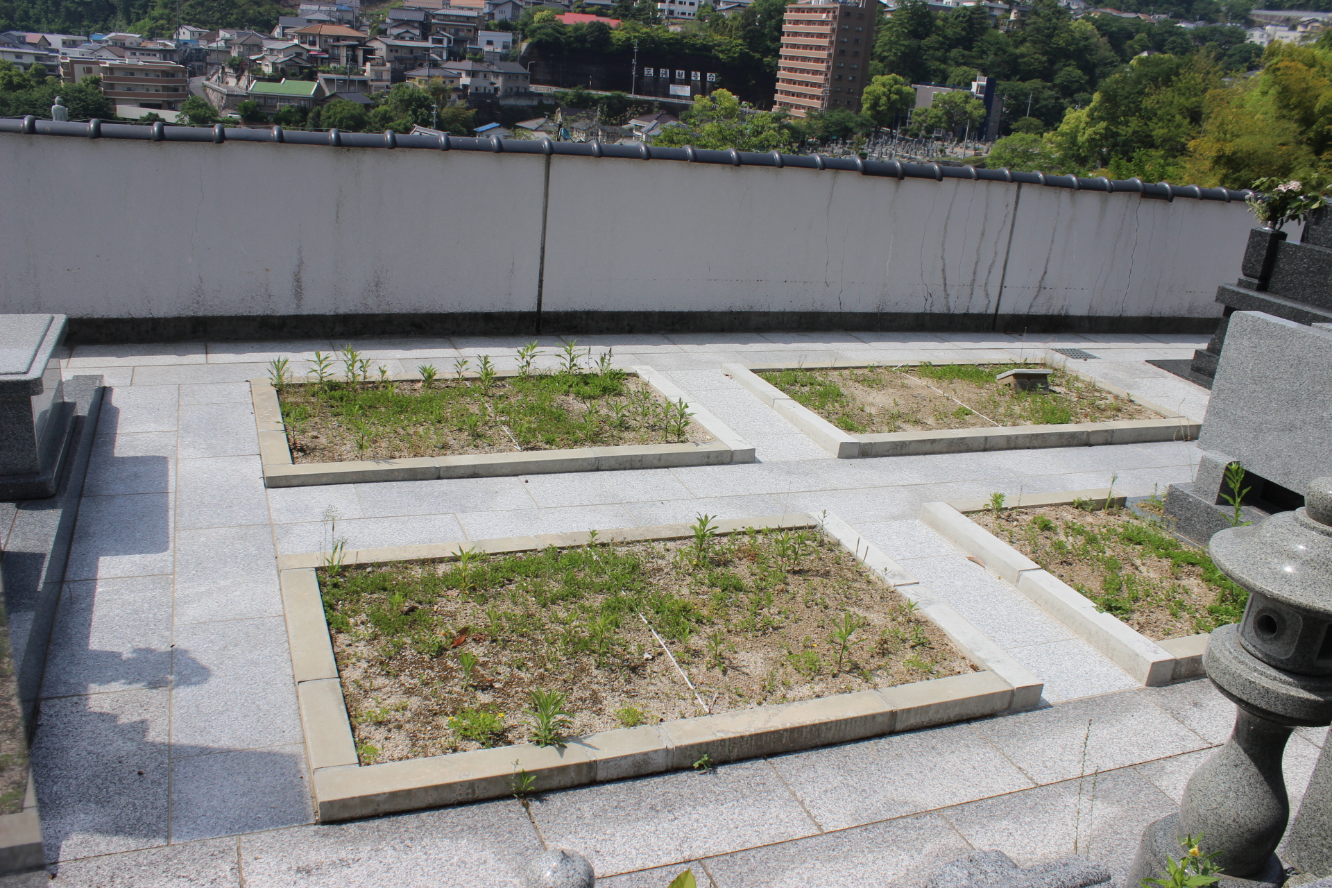栴檀区】墓地・墓石セット208万円 | 阿弥陀堂 三滝公園墓地